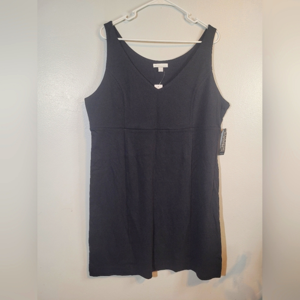 Black Sleeveless Dress.